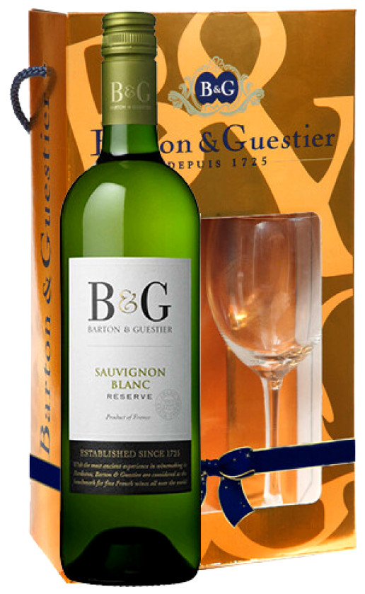 Barton Guestier Reserve Sauvignon Blanc Cotes de Gascogne gift box with glass